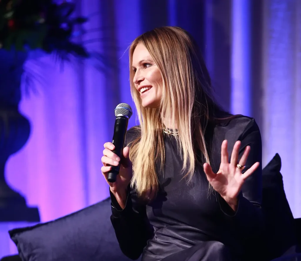 Elle Macpherson Celebrity Speaker